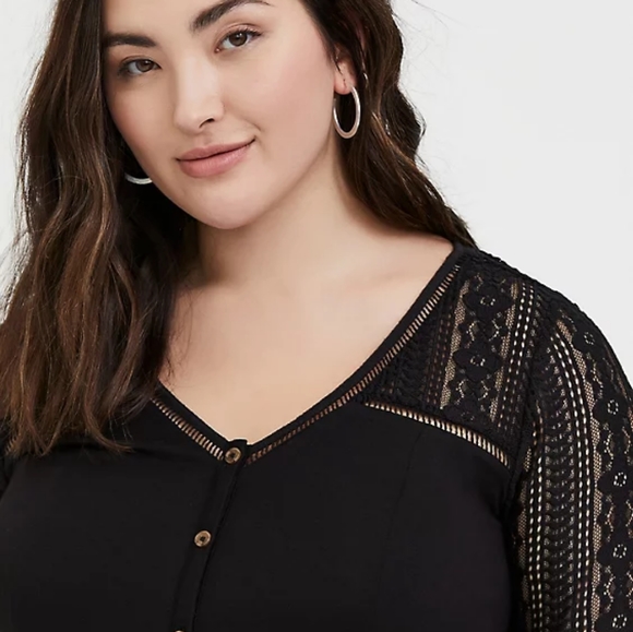 Torrid || 00 Super Soft Lace Black Bell Sleeve Button Up Top - Picture 4 of 11